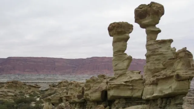 Формація "Субмарина" в Місячній долині