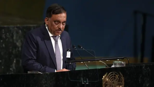 અસદ્દુઝમાન ખાન