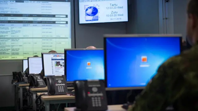 Комп'ютери в центрі НАТО