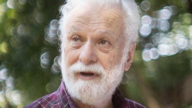 Francesco Tonucci falandopixbet futebol comárea arborizada