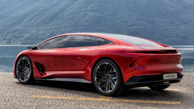 آئرا می‌گوید ماشینش با هر بار شارژ تا ۸۰۰ کیلومتر حرکت خواهد کرد