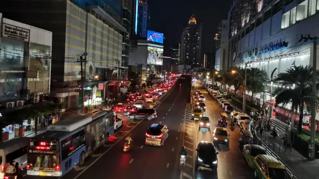 စစ်အာဏာသိမ်း၊ အလုပ်အကိုင်အခွင့်အလမ်း၊ ထိုင်းရောက်မြန်မာအလုပ်သမား