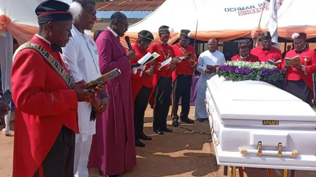 Mgbe ndị chiri echichi Knight na-akwanyere Nwosu ugwu ikpeazụ