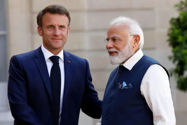 इमैनुएल मैक्रों और नरेंद्र मोदी