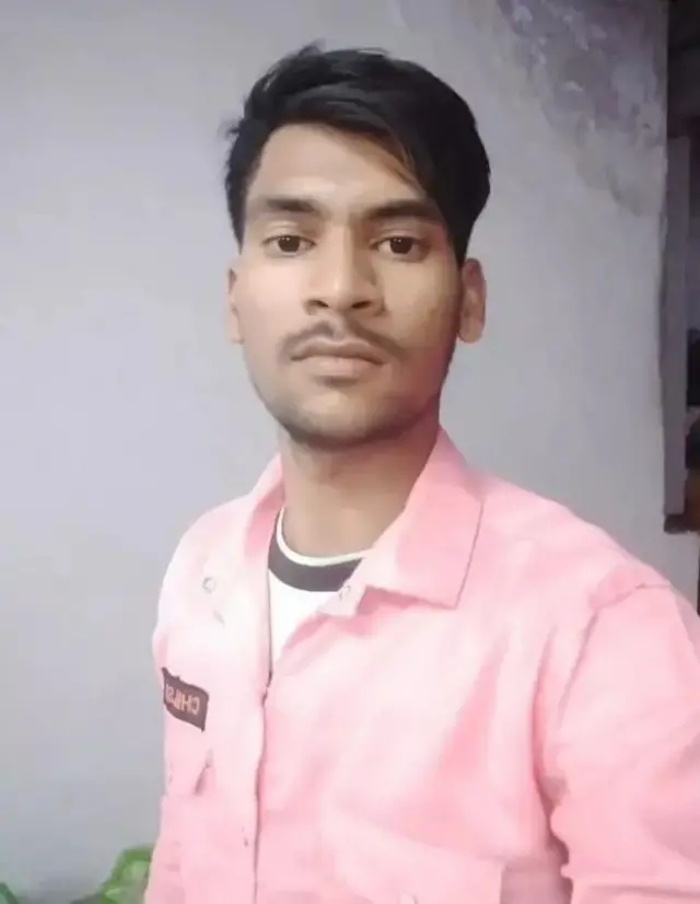 ਪਾਕਿਸਤਾਨ ਪੁਲਿਸ ਨੇ ਦੱਸਿਆ ਕਿ ਬਾਦਲ ਉੱਥੇ ਇੱਕ ਪ੍ਰਭਾਵਸ਼ਾਲੀ ਵਿਅਕਤੀ ਦੇ ਘਰ ਠਹਿਰੇ ਹੋਏ ਸਨ 