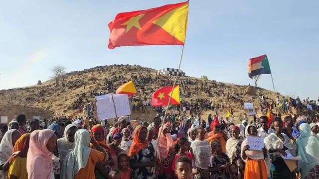 ኣብ ሱዳን ዘለው ተጋሩ ስደተኛታት ናብ ዓዶም ክምለሱ ዝጠልብ ሰልፊ ኣካይዶም