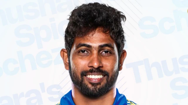 IPL වෙන්දේසියේදී ශ්රී ලංකා කණ්ඩායමේ නවක වේග පන්දු ක්රීඩක නුවන් තුෂාර ඉන්දීය රුපියල් කෝටි 4.80කට මුම්බායි ඉන්දියන්ස් කණ්ඩායම විසින් මිලදී ගන්නා ලදී.