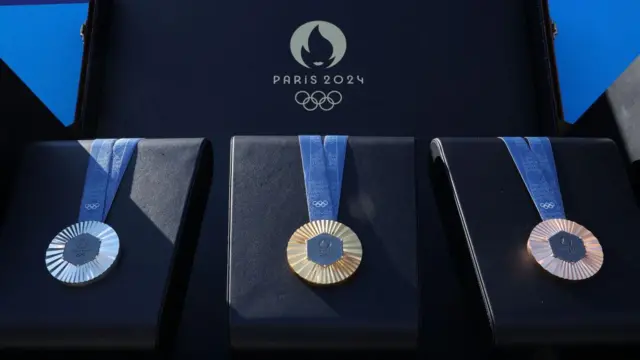 இரு வெள்ளி பதக்கங்கள் வழங்கப்படுமா?