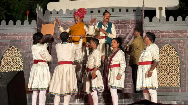 नाटकादरम्यानचा एक क्षण