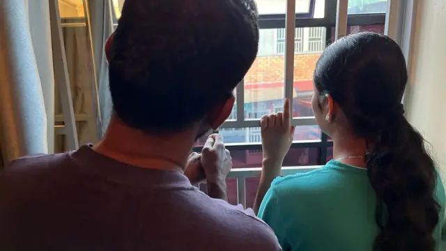 Lakshani ati: “Ntidusohoka. Twama dufite ubwoba."