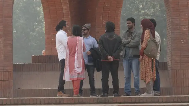 নতুন ভোটারদের মধ্যে নির্বাচন নিয়ে মিশ্র প্রতিক্রীয়া