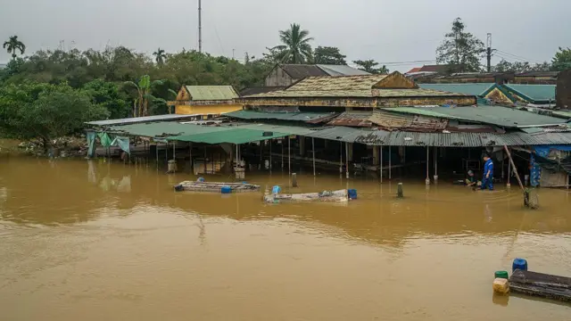 వియత్నాం, వరదలు