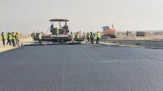 अधिकारीहरूले स्तरोन्नतिको पछिल्लो काम अझै एक डेढ वर्ष चल्ने बताएका छन्