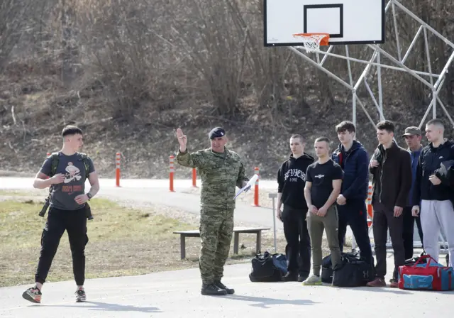 vojni rok u hrvatskoj, regruti u hrvatskoj vojsci