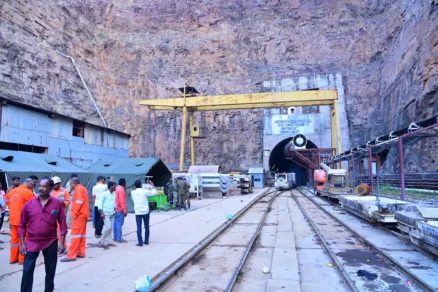 టన్నెల్ ప్రమాదం