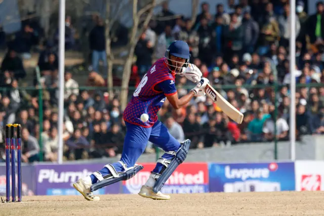 सीजन १ को एक दृश्य