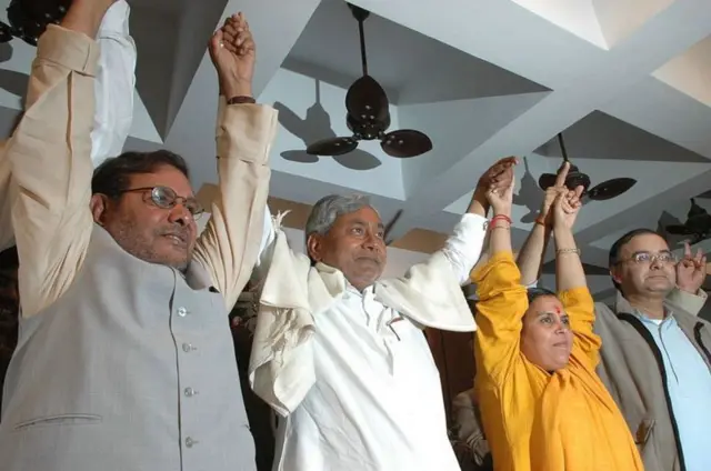 નીતીશકુમાર