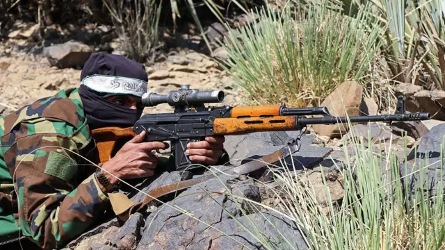 افغانستان، پاکستان