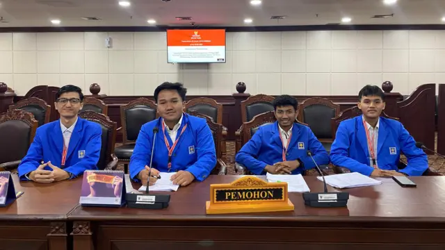 dwifungsi ABRI, mahasiswa Universitas Islam Indonesia, UII, gugatan MK, Mahkamah Konstitusi