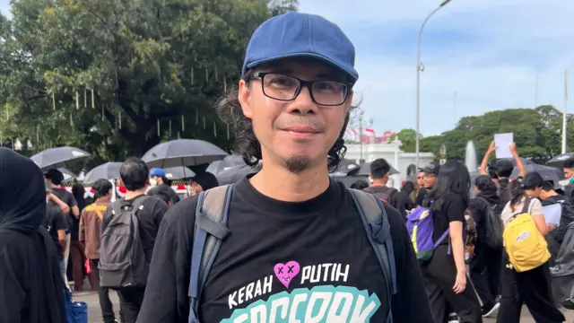 Daniel Frits Tangkilisan, aktivis lingkungan yang turut dalam Aksi Kamisan, Kamis (20/02)