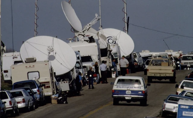 Caminhões com antenas parabólicasvicio apostas esportivasWacovicio apostas esportivas1993