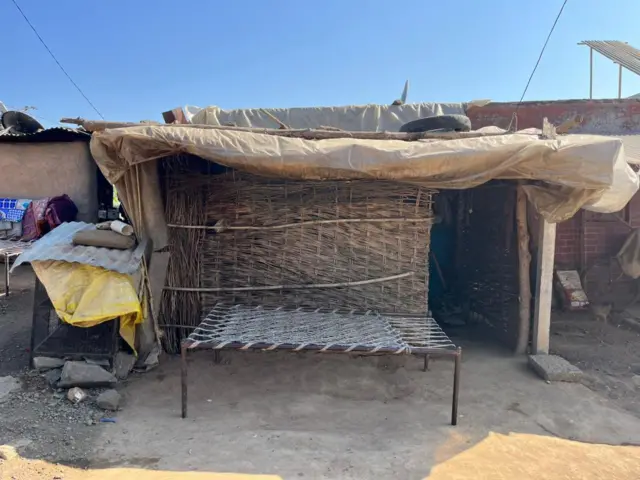 पहिलीपासून दहावीपर्यंतचं शिक्षण शंकरनं गंगापुरी येथील आदिवासी आश्रमशाळेत घेतलं. 