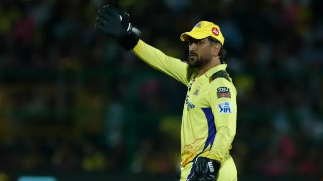 महेंद्र सिंह धोनी की तस्वीर