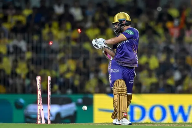 7 பந்துகள் சந்தித்த ரிங்கு சிங் 4 ரன்கள் மட்டுமே எடுத்து ஆட்டமிழந்தார்