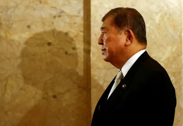 퇴장하는 이시바 시게루 일본 총리