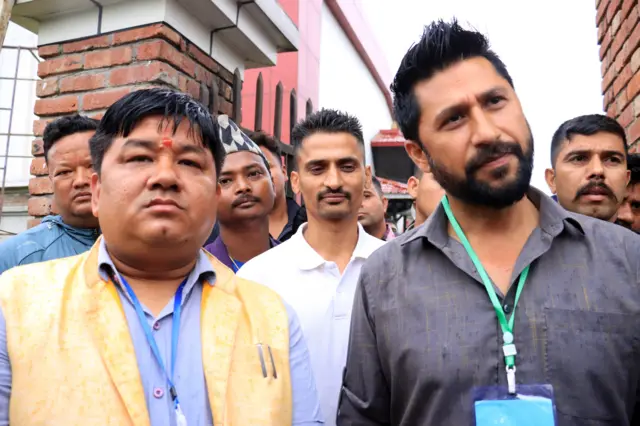 रवि लामिछाने र जीतनारायण श्रेष्ठ