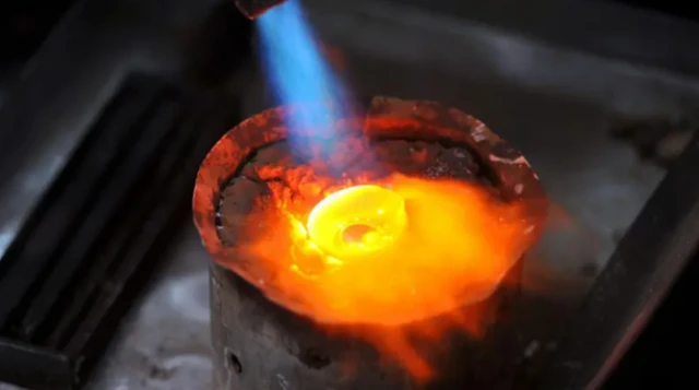 ਸੋਨੇ ਦੇ ਗਹਿਣੇ