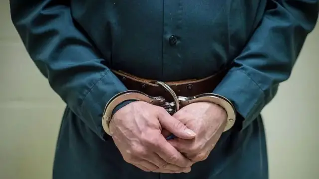 Muuqaallo qarsoodi ah ayuu haweenka Ghana ka duubay