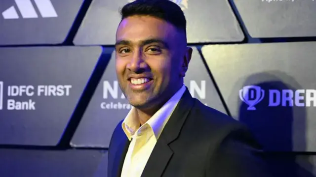 ரவிச்சந்திரன் அஸ்வின், கிரிக்கெட்