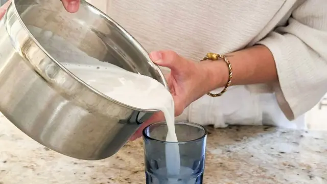 દૂઘ હૅમ્પ મિલ્ક