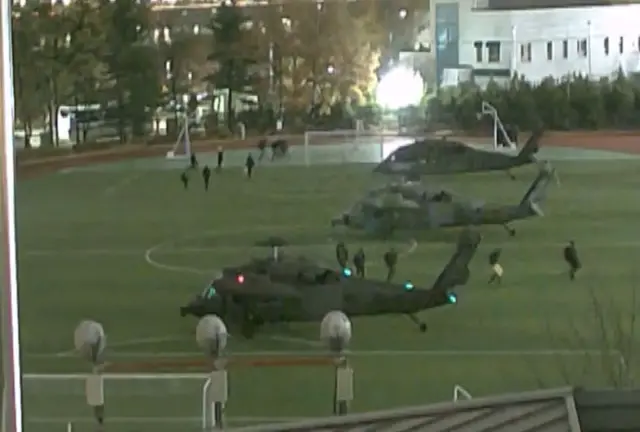 헬기를 타고 국회 내에 진입한 계엄군 모습. (국회사무처 제공) 