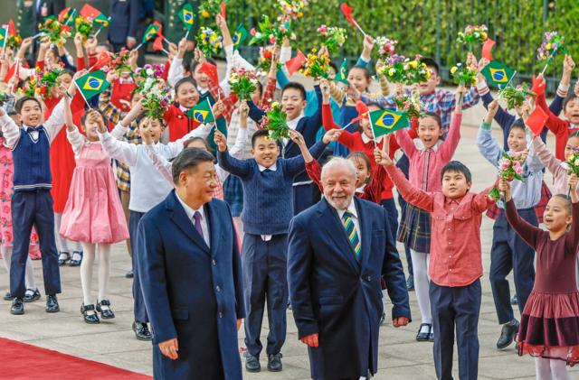 Xi Jinping e Lula1xbet 777 mobilePequim