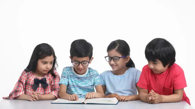 आई वडिलांना चष्मा असेल तर त्यांच्या मुलांनाही लहान वयातच चष्मा लागतो का?
मायोपिया, myopia, bbc marathi, health