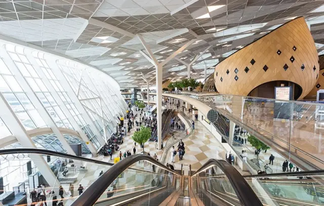 Azərbaycan Hava yolları Bakı-Naxçıvan reysi Bakı-Naxçıvan uçuşları Bakıdan Naxçıvana bilet qiymətləri