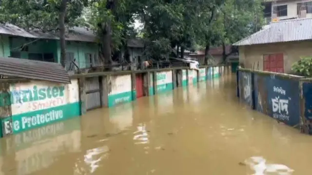 টানা বৃষ্টিতে পার্বত্য জেলা শহরগুলোর বিভিন্ন স্থানে জলাবদ্ধতা তৈরি হয়েছে, বান্দরবানের ছবি
