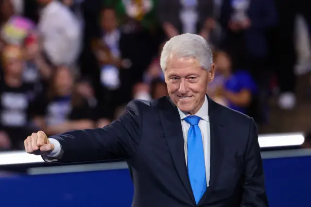 ในช่วงปลายสมัยแรกของอดีตประธานาธิบดีสหรัฐฯ บิล คลินตัน เกิดการปิดหน่วยงานรัฐบาลนานถึง 21 วัน