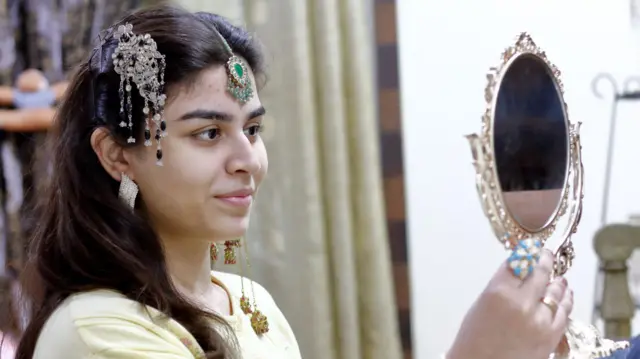 ਆਪਣੇ ਦੋਸਤਾਂ ਨਾਲ ਚੰਗੇ ਸਬੰਧ ਬਣਾਈ ਰੱਖਣ ਲਈ ਉਨ੍ਹਾਂ ਦੀ ਕਿਸਮਤ 'ਤੇ ਖੁਸ਼ੀ ਮਨਾਉਣਾ ਮਹੱਤਵਪੂਰਨ ਹੈ