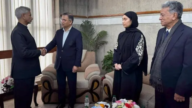 బంగ్లాదేశ్, మాజీ ప్రధాని ఖలీదా జియా కుటుంబ సభ్యులు, భారత విదేశాంగ మంత్రి ఎస్. జైశంకర్