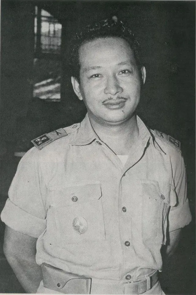 Soeharto, pangdam diponegoro, pahlawan nasional