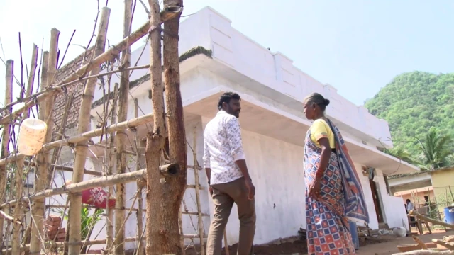జీడిపిక్కలు, గిరిజన గ్రామాలు, భూముల పట్టాలు