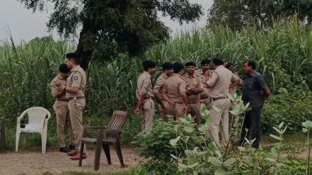 ઘટનાસ્થળે મંગળવાર રાતથી શરૂ કરવામાં આવેલી તપાસ બુધવારે પણ ચાલુ રહેવા પામી હતી