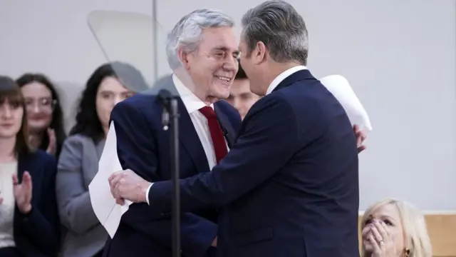 G﻿ordon Brown ve Keir Starmer