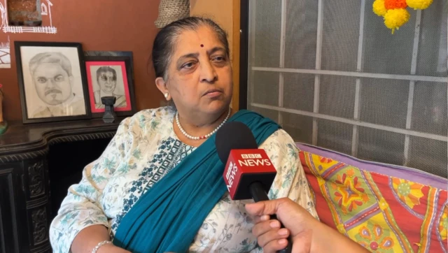 वर्षा देशपांडे