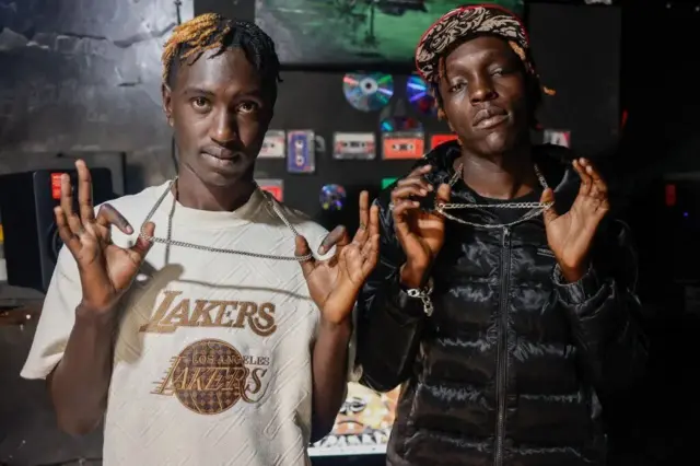 Mawaƙan zamani masu salon rap Wadagliz a Kenya