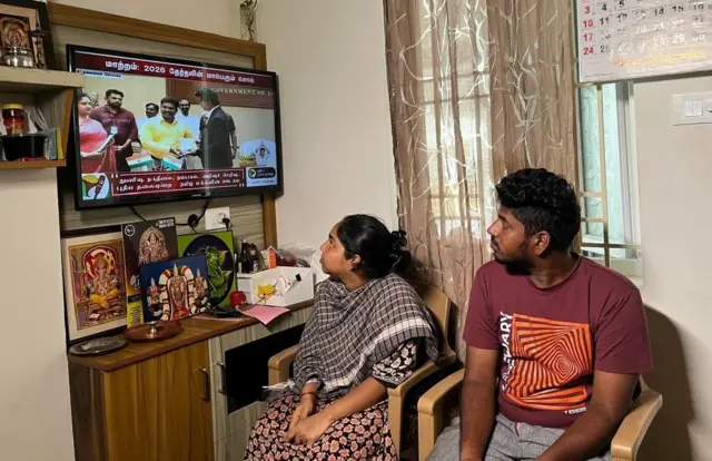 கரூர் நெரிசலில் உயிரிழந்தோரின் குடும்பத்தினர், விஜய் முதல்வரானது பற்றி என்ன சொல்கிறார்கள்?