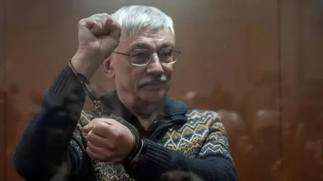 ရုရှား အတိုက်အခံ၊ အော်လော့ဗ်၊ ထောင်ဒဏ်